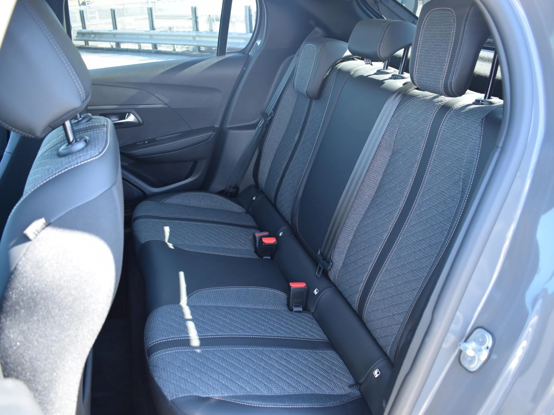 Hoofdafbeelding Peugeot e-208
