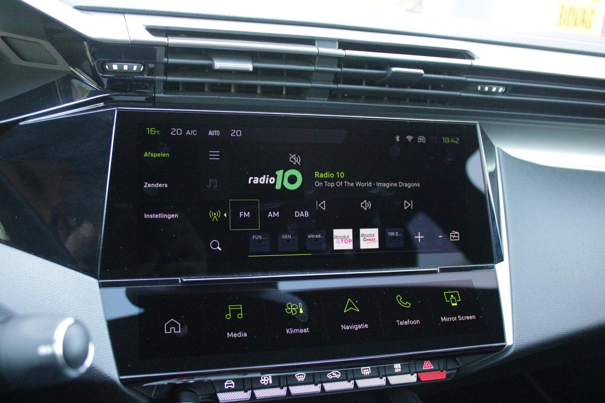 Hoofdafbeelding Peugeot 408