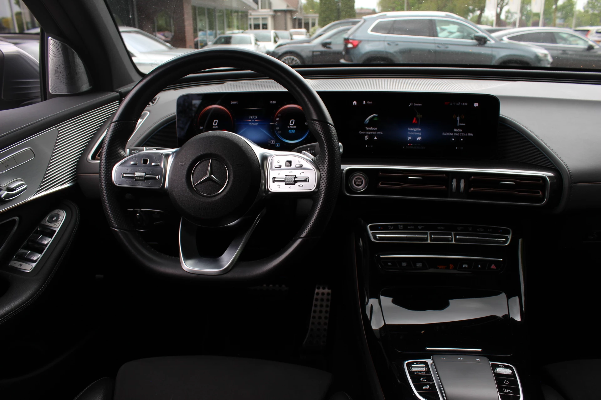 Hoofdafbeelding Mercedes-Benz EQC