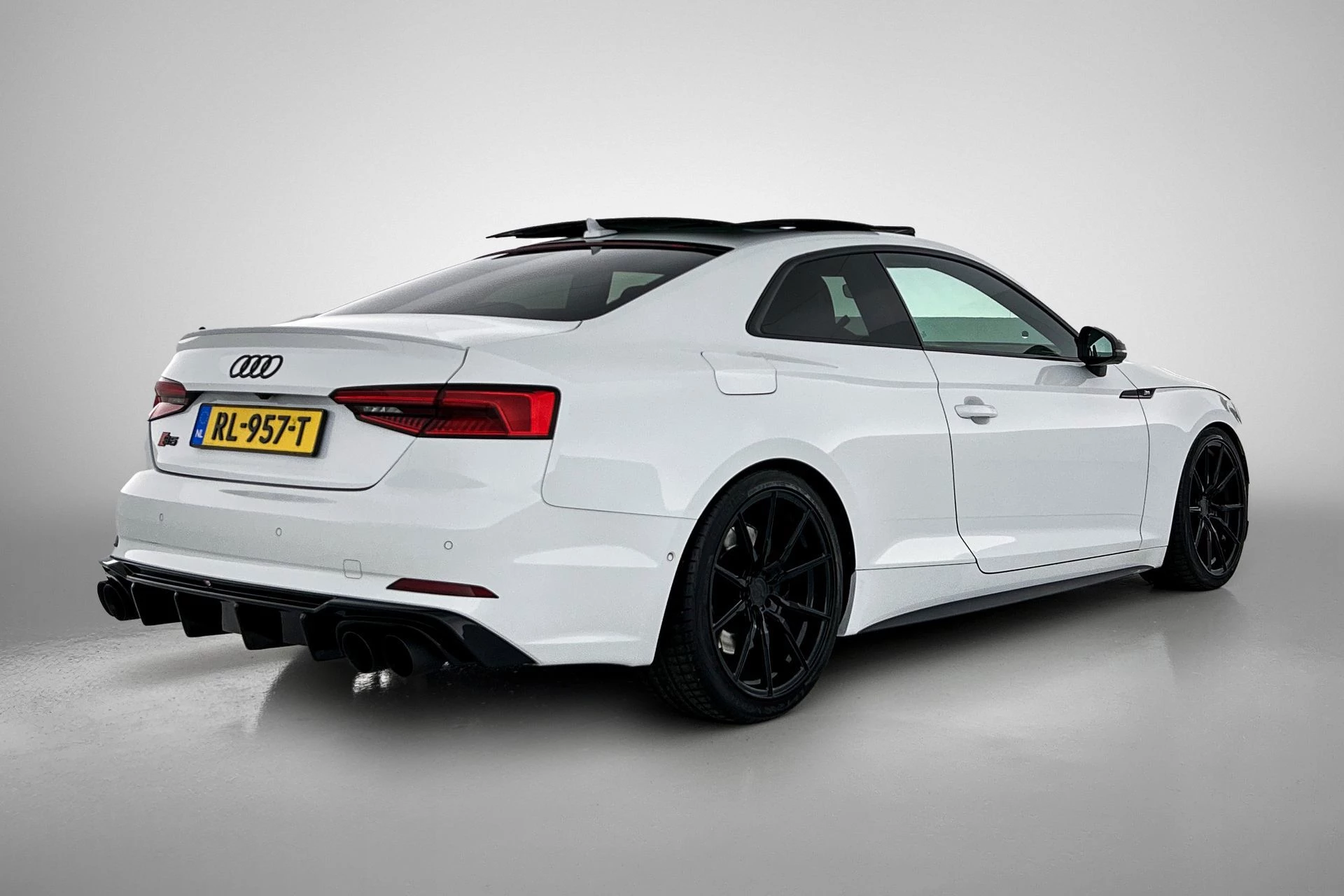 Hoofdafbeelding Audi S5