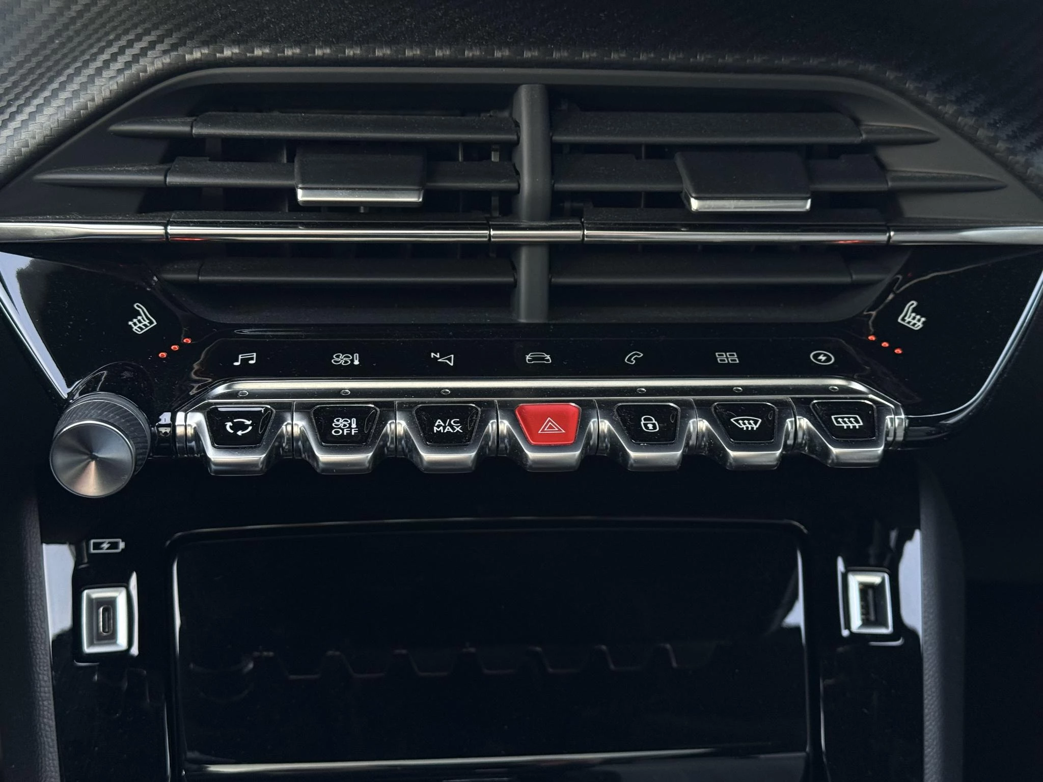 Hoofdafbeelding Peugeot e-208