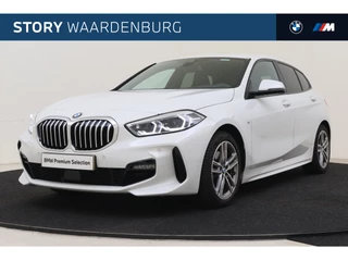BMW 1 Serie 118i High Executive M Sport Automaat / M Sportstoelen / Adaptieve LED / M Sportonderstel / Live Cockpit Professional / Stoelverwarming / Leder