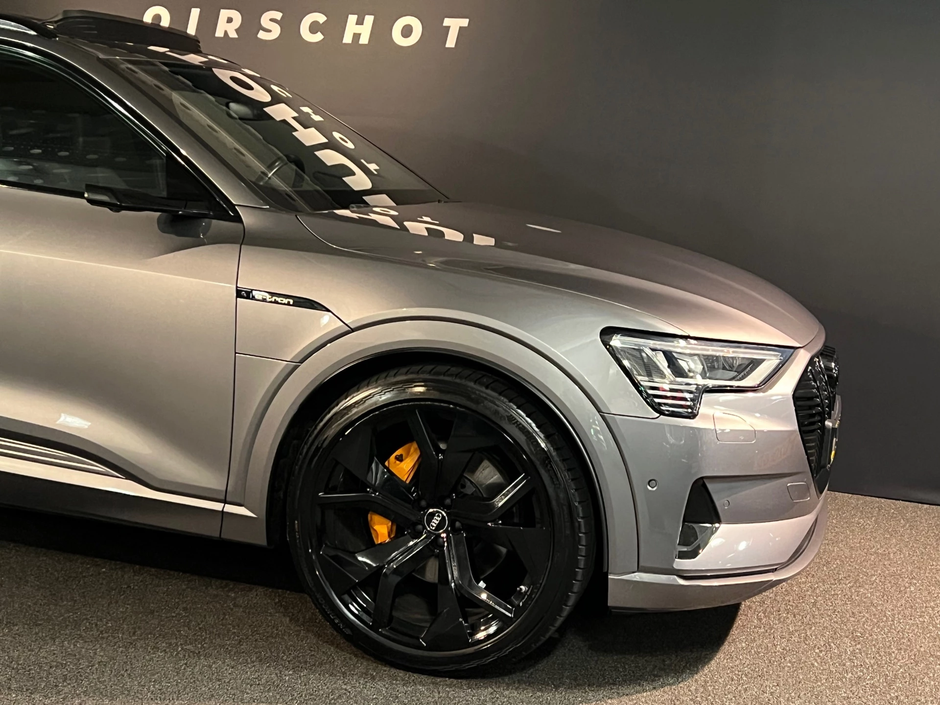 Hoofdafbeelding Audi e-tron