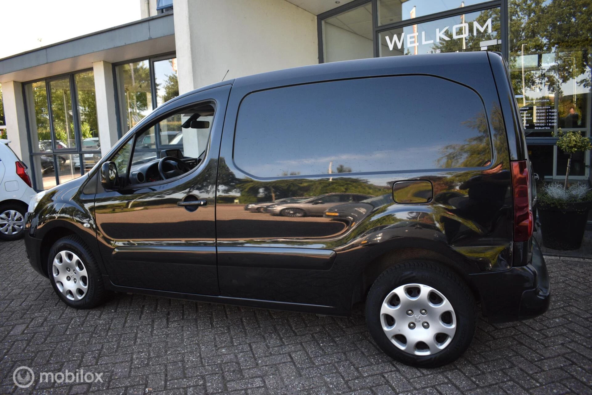 Hoofdafbeelding Peugeot Partner