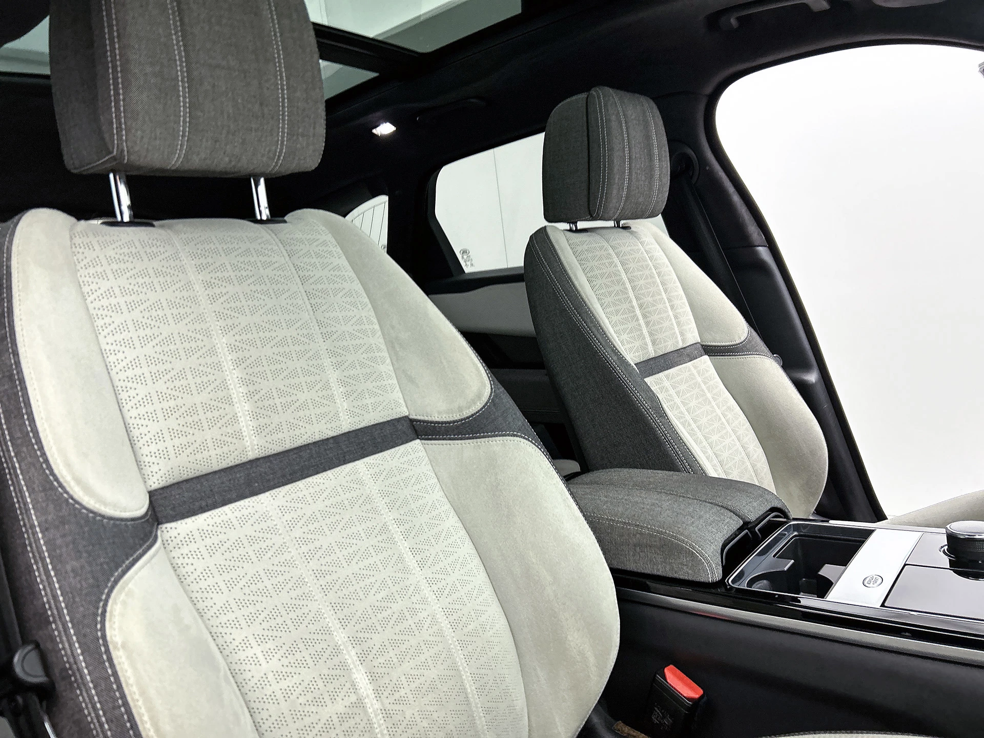 Hoofdafbeelding Land Rover Range Rover Velar