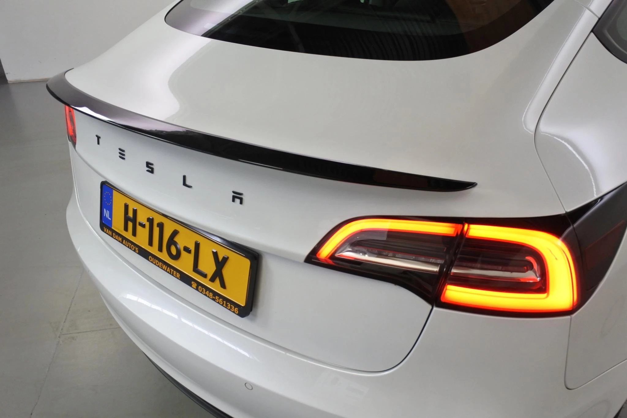 Hoofdafbeelding Tesla Model 3