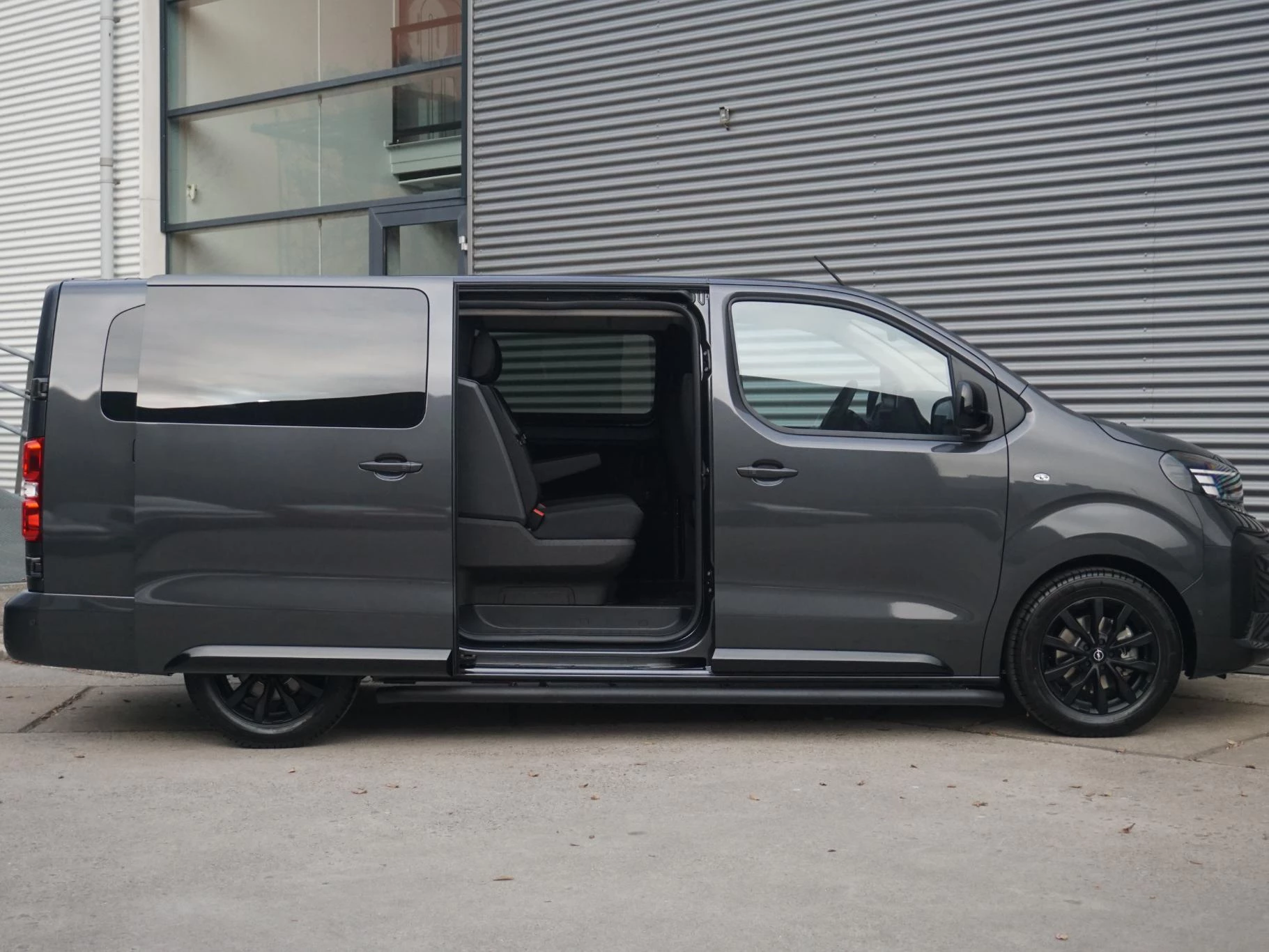 Hoofdafbeelding Opel Vivaro-e