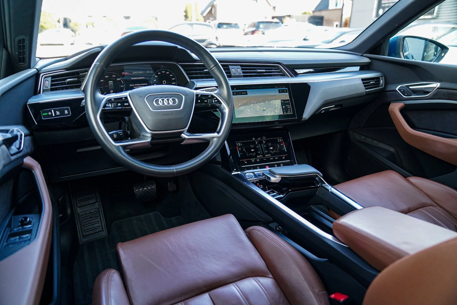 Hoofdafbeelding Audi e-tron