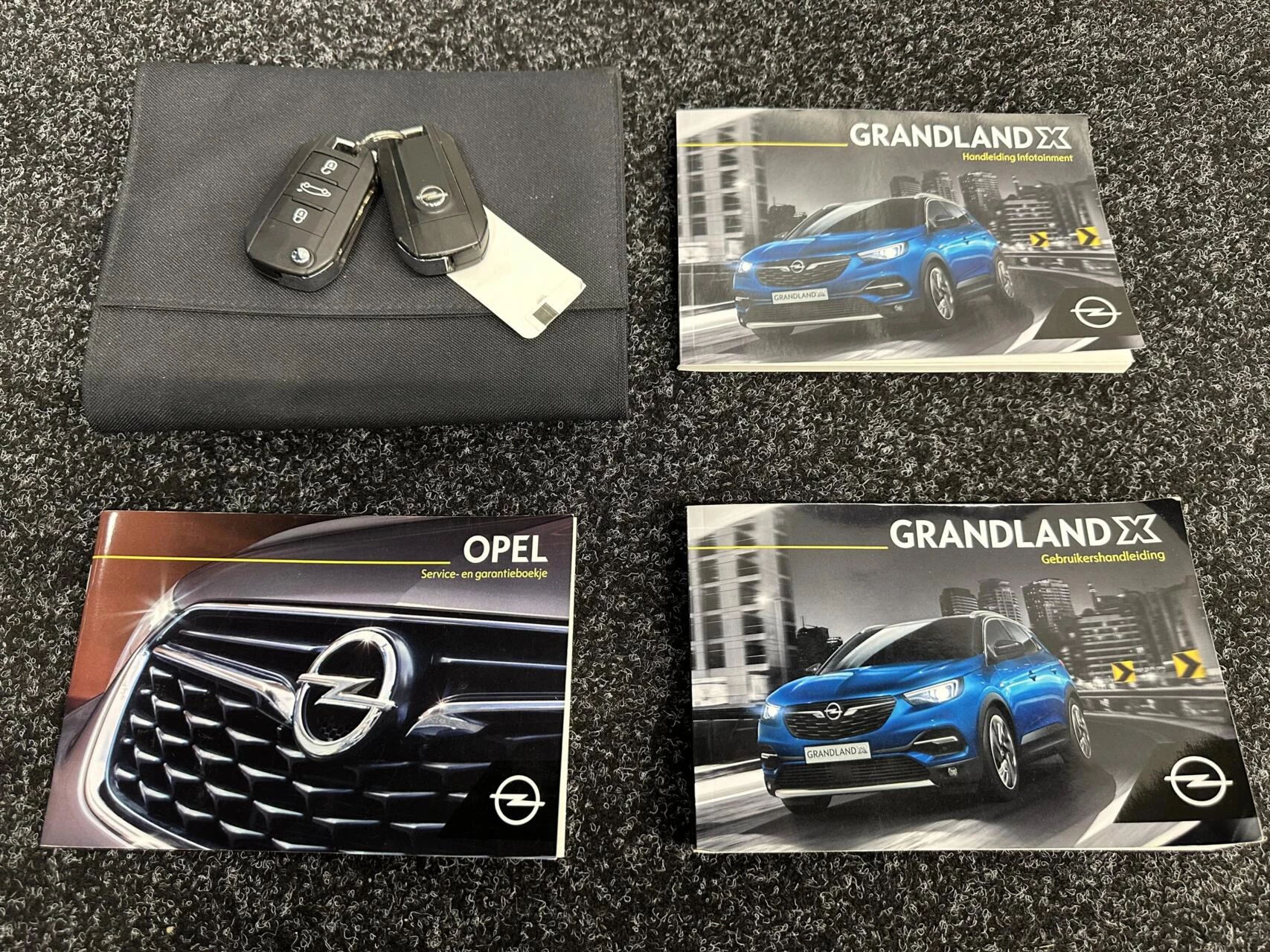 Hoofdafbeelding Opel Grandland X