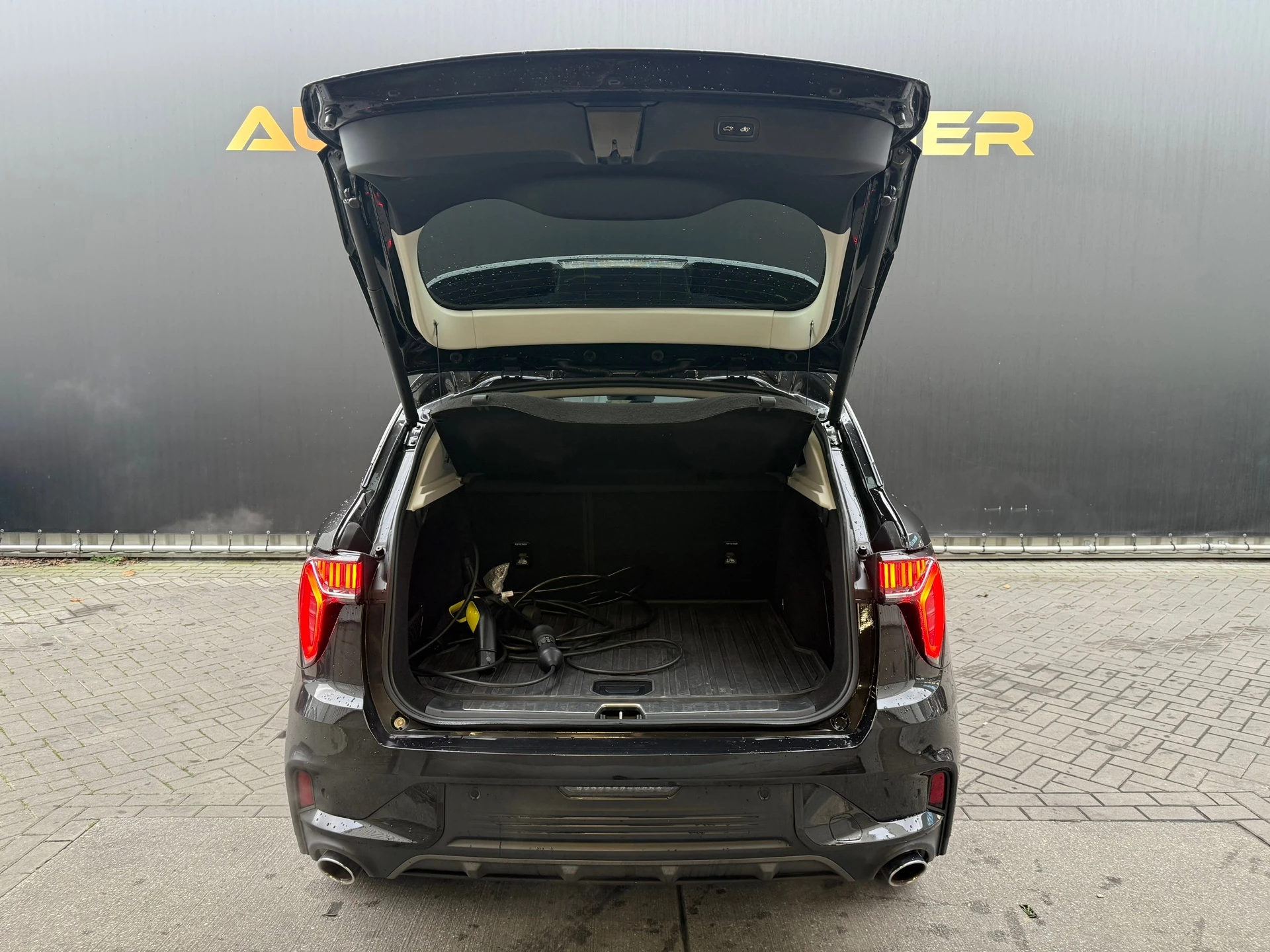 Hoofdafbeelding Lynk & Co 01