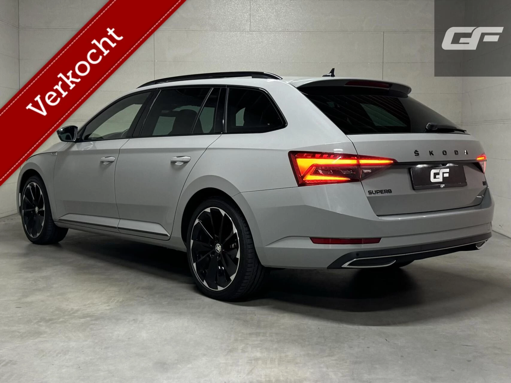 Hoofdafbeelding Škoda Superb