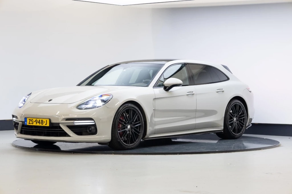 Hoofdafbeelding Porsche Panamera