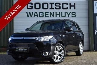 Mitsubishi Outlander 2.0 PHEV Instyle | Stoelverwarming | Trekhaak | Camera | All Season |