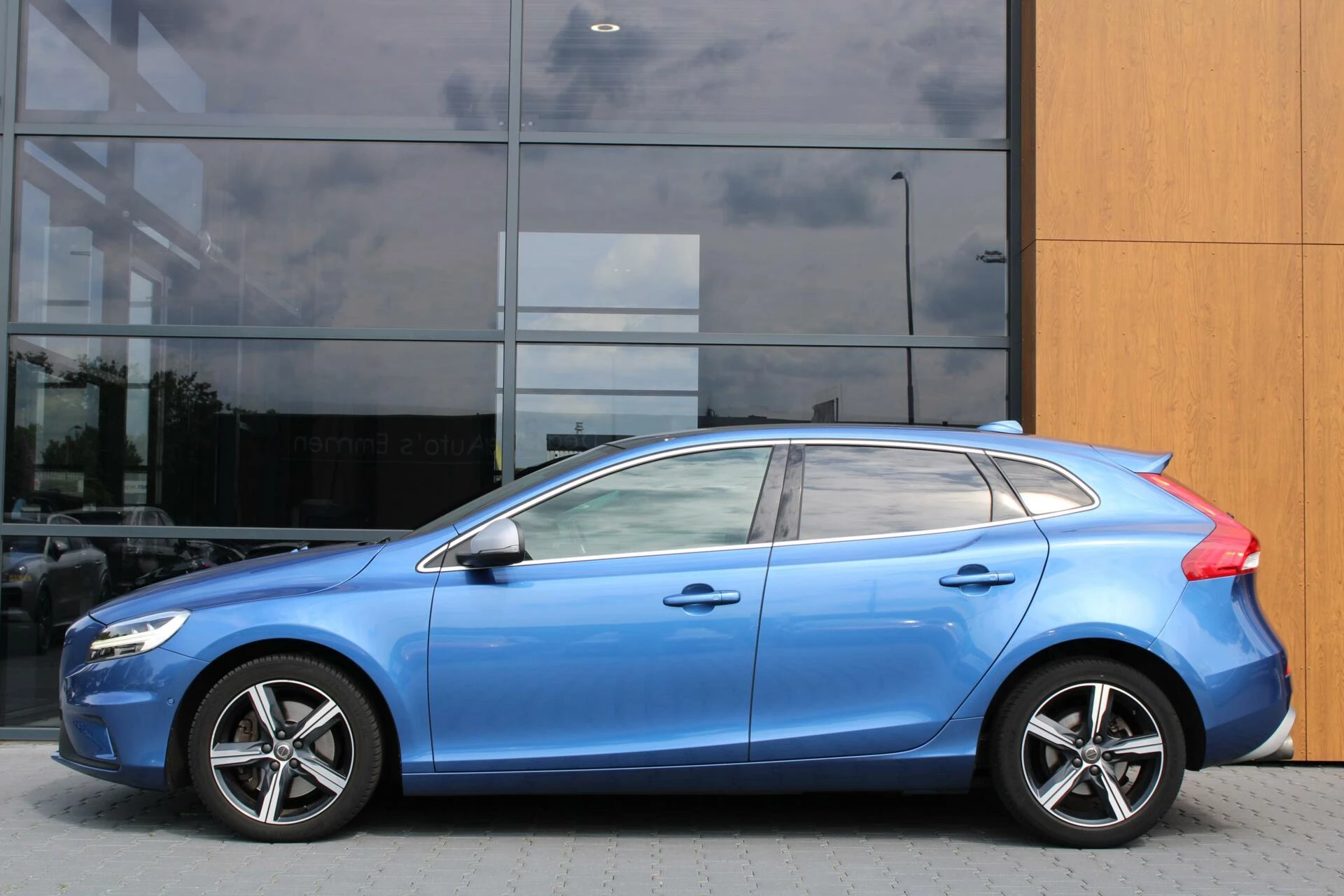 Hoofdafbeelding Volvo V40