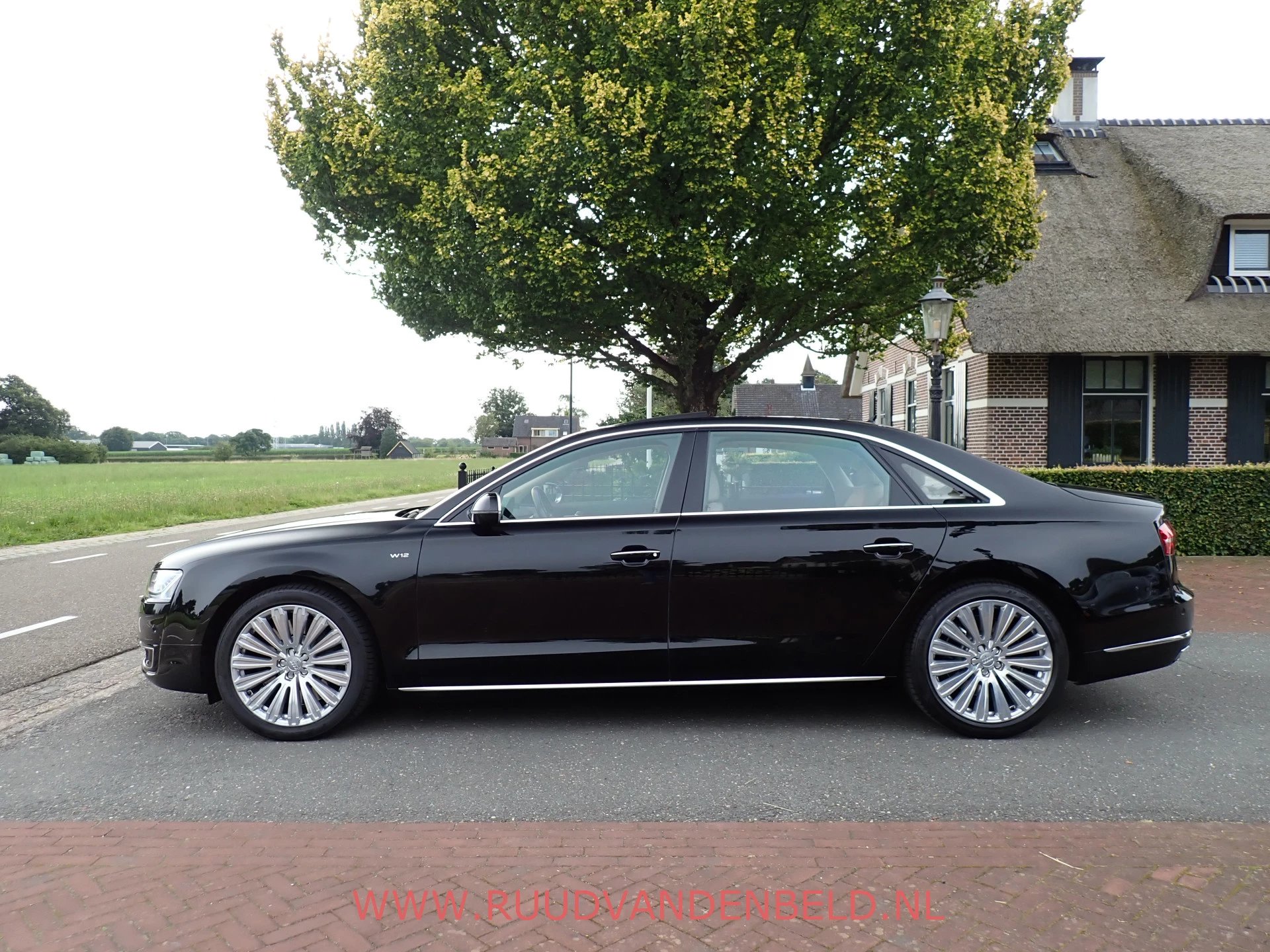 Hoofdafbeelding Audi A8