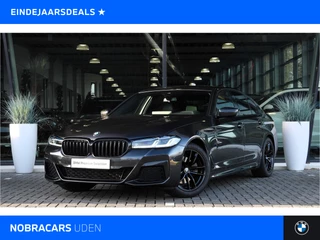 BMW 5 Serie 520i High Executive M Sport Automaat / Sportstoelen / Laserlight / Achteruitrijcamera / M Sportonderstel / Live Cockpit Professional / Stoelverwarming