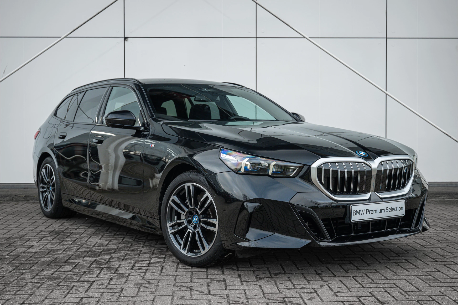 Hoofdafbeelding BMW i5