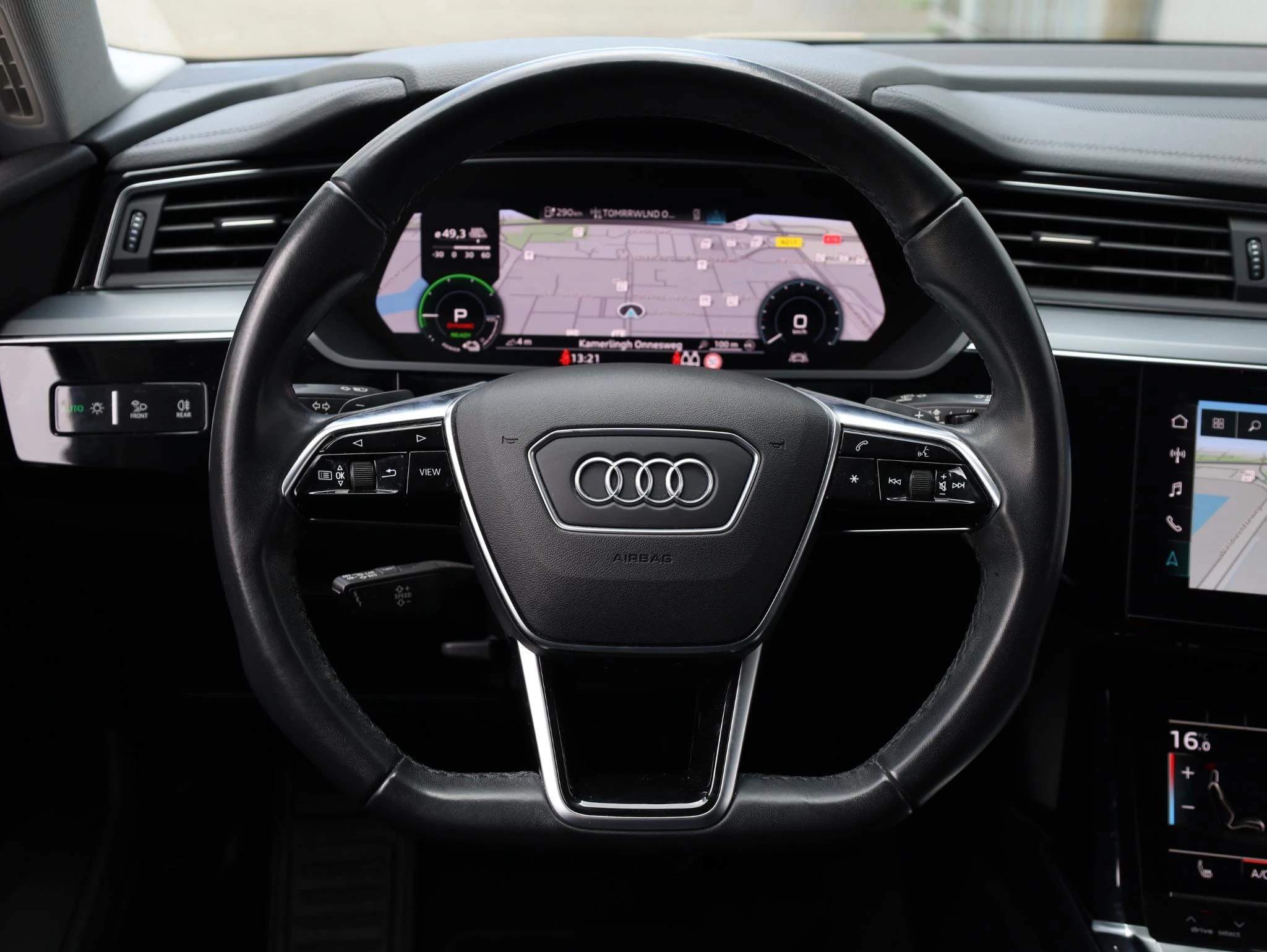 Hoofdafbeelding Audi e-tron