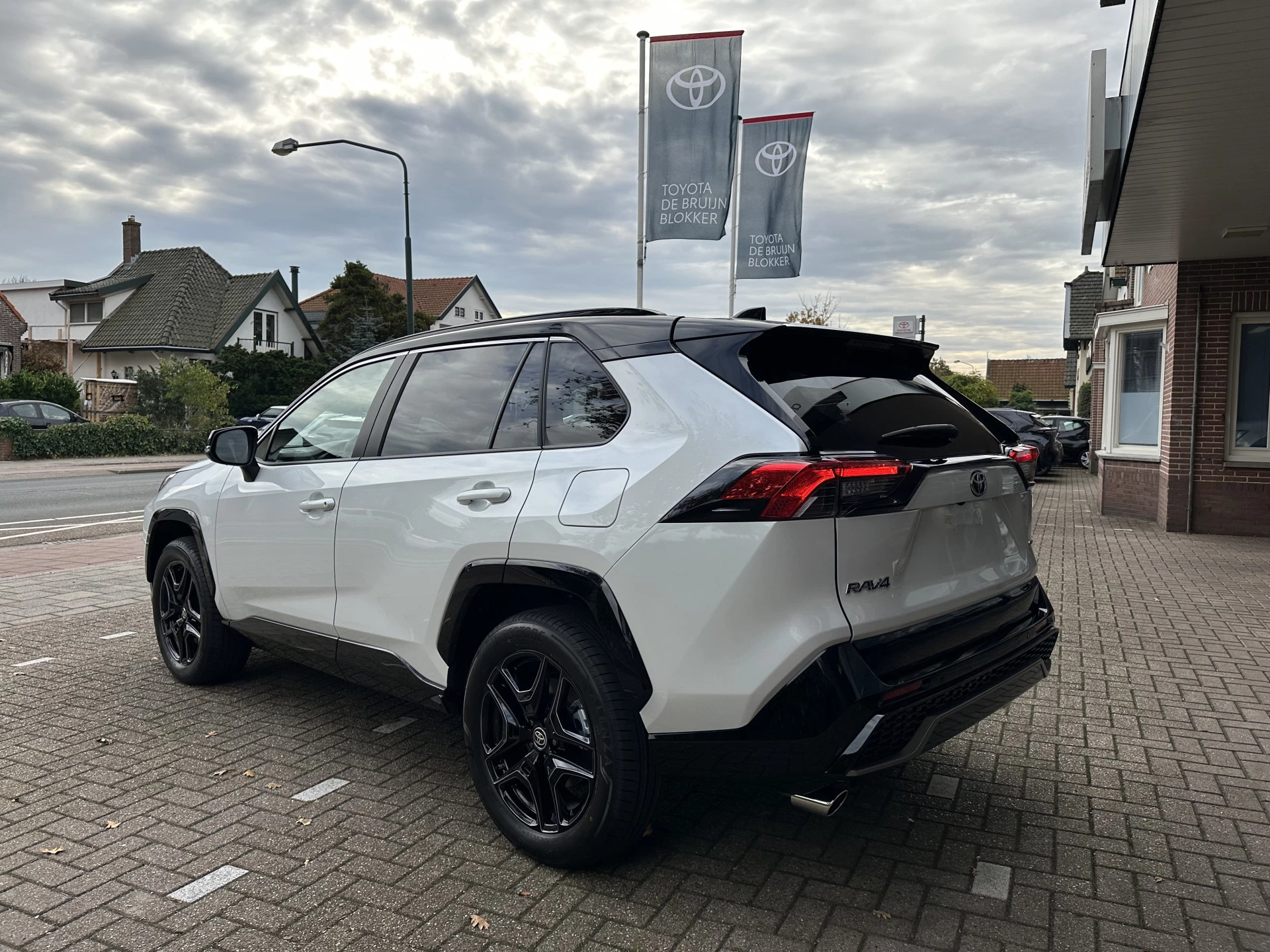 Hoofdafbeelding Toyota RAV4