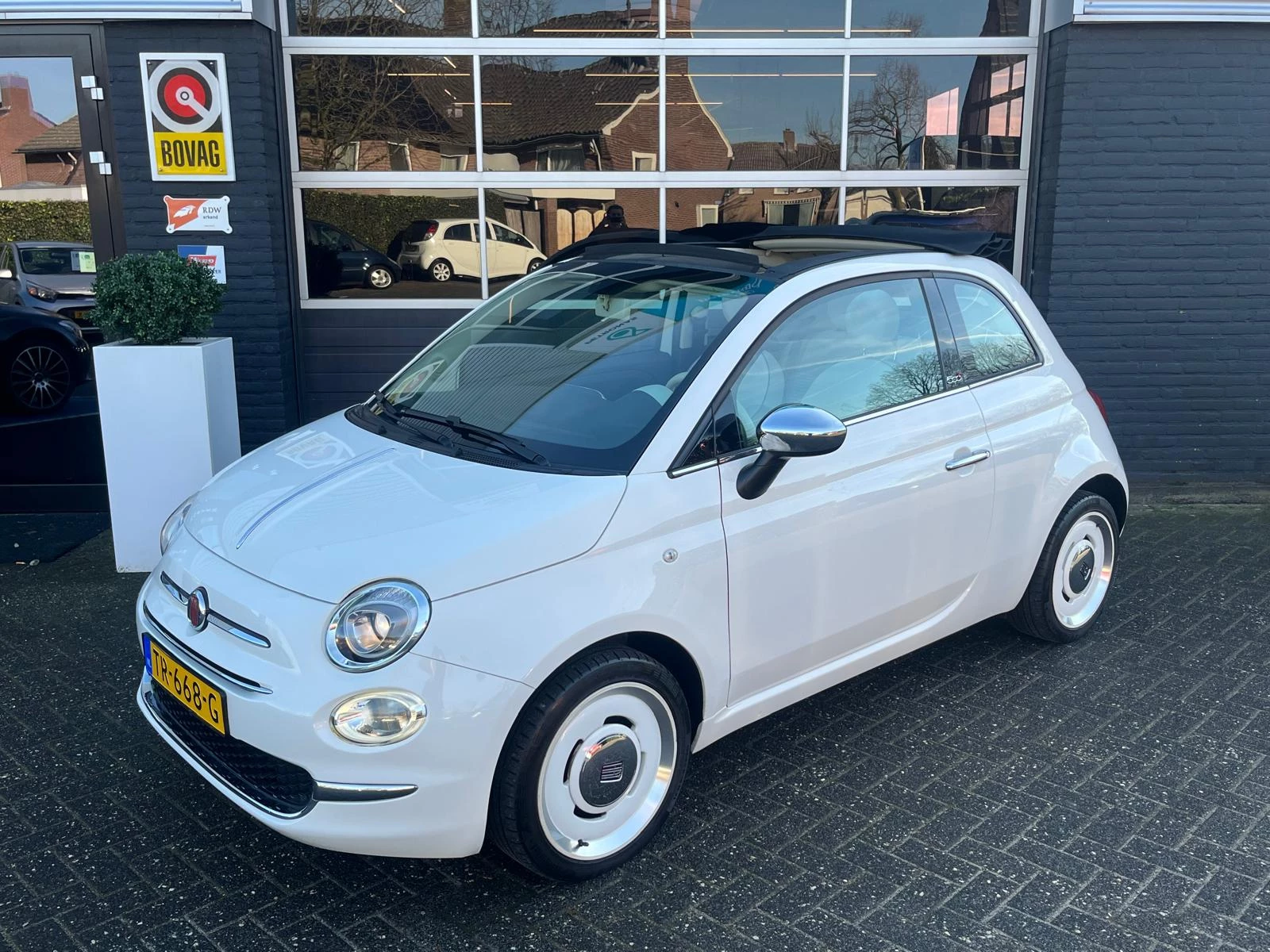 Hoofdafbeelding Fiat 500C