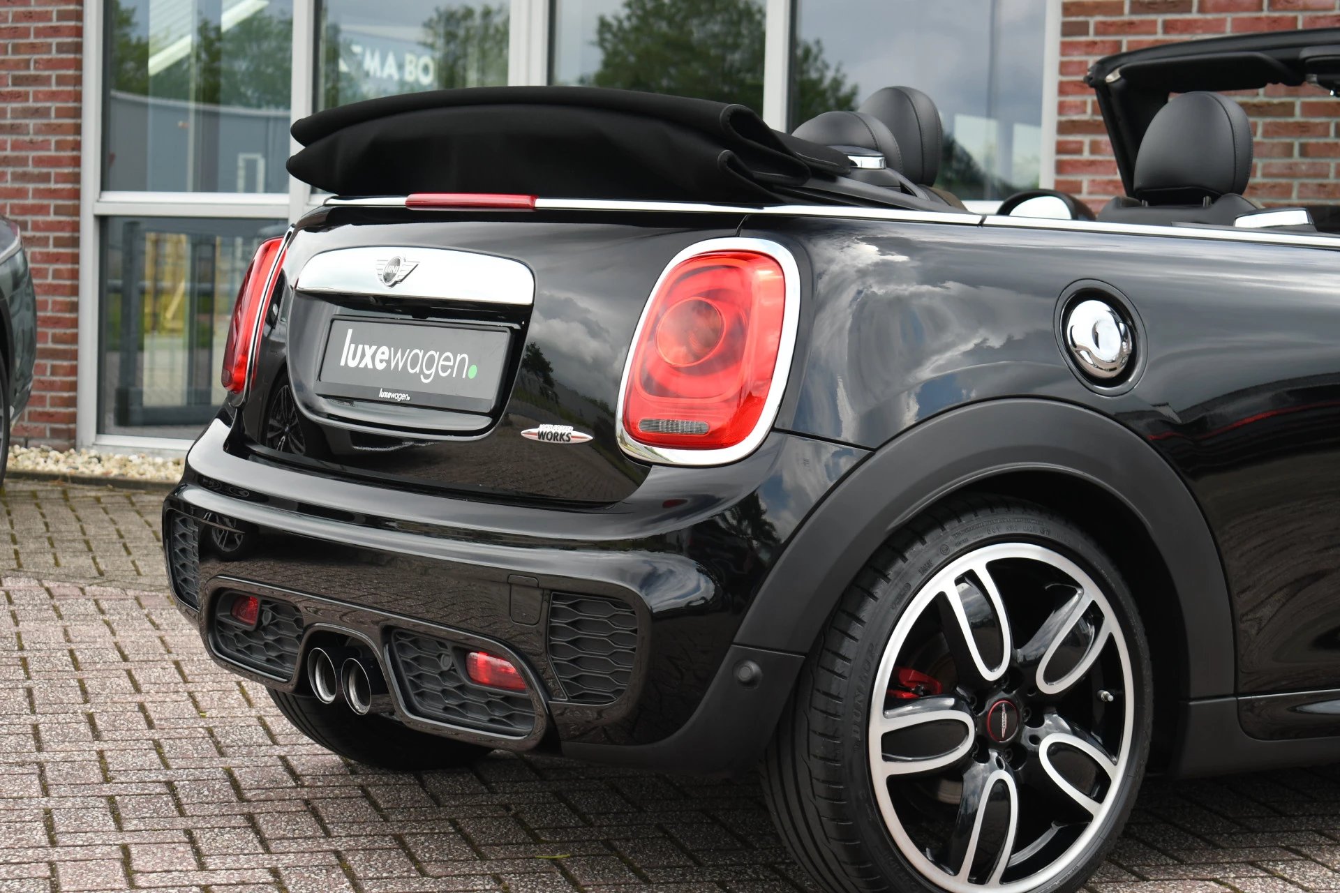 Hoofdafbeelding MINI Cabrio