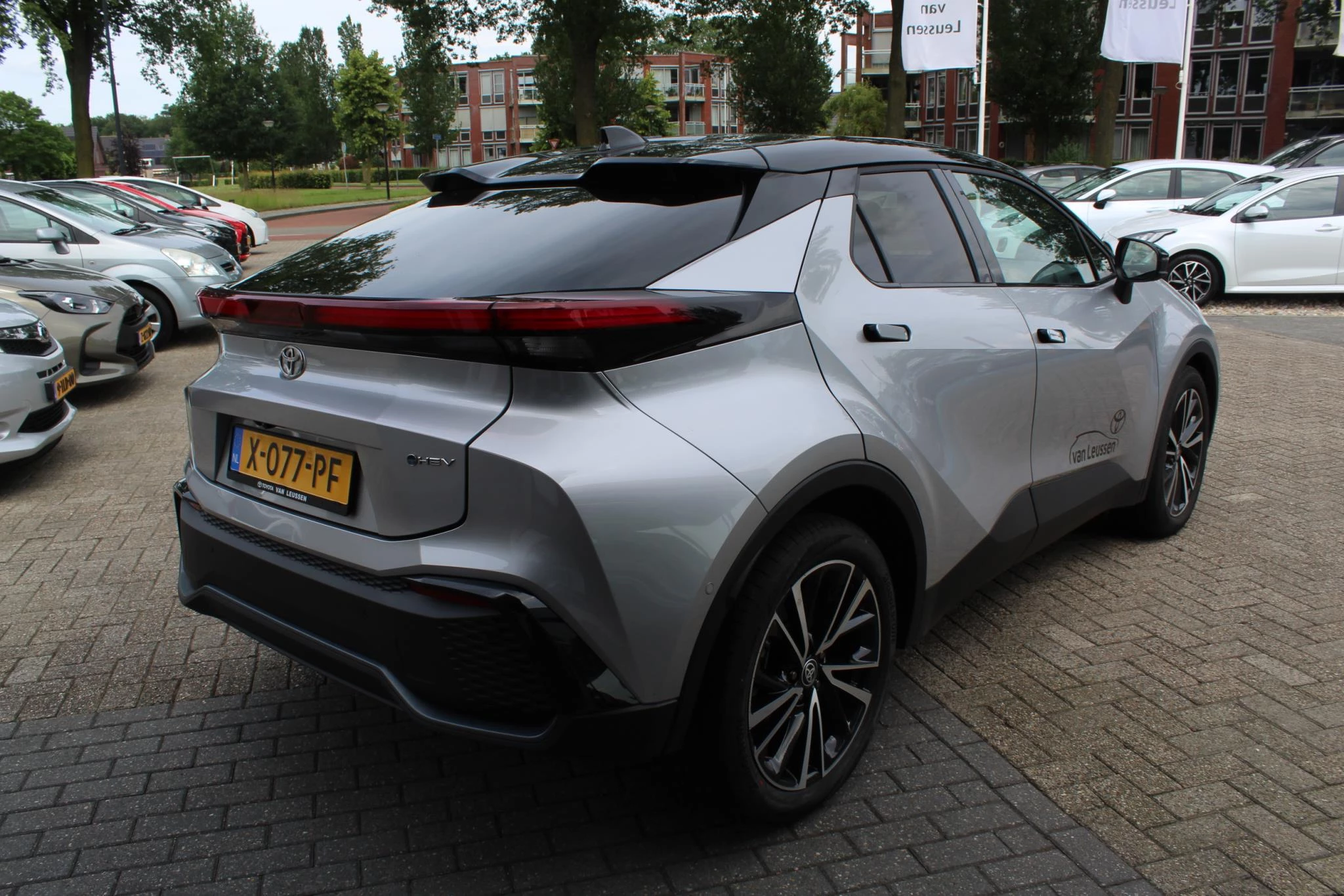 Hoofdafbeelding Toyota C-HR