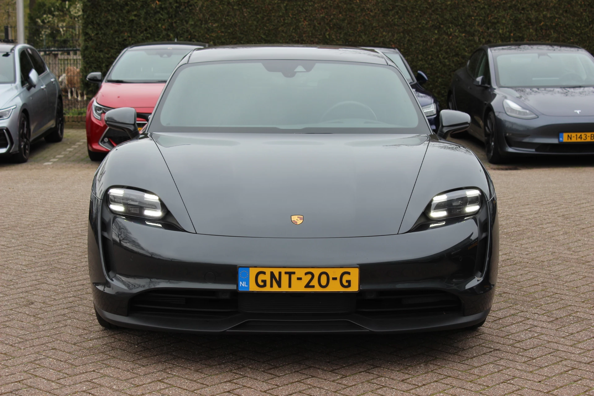 Hoofdafbeelding Porsche Taycan