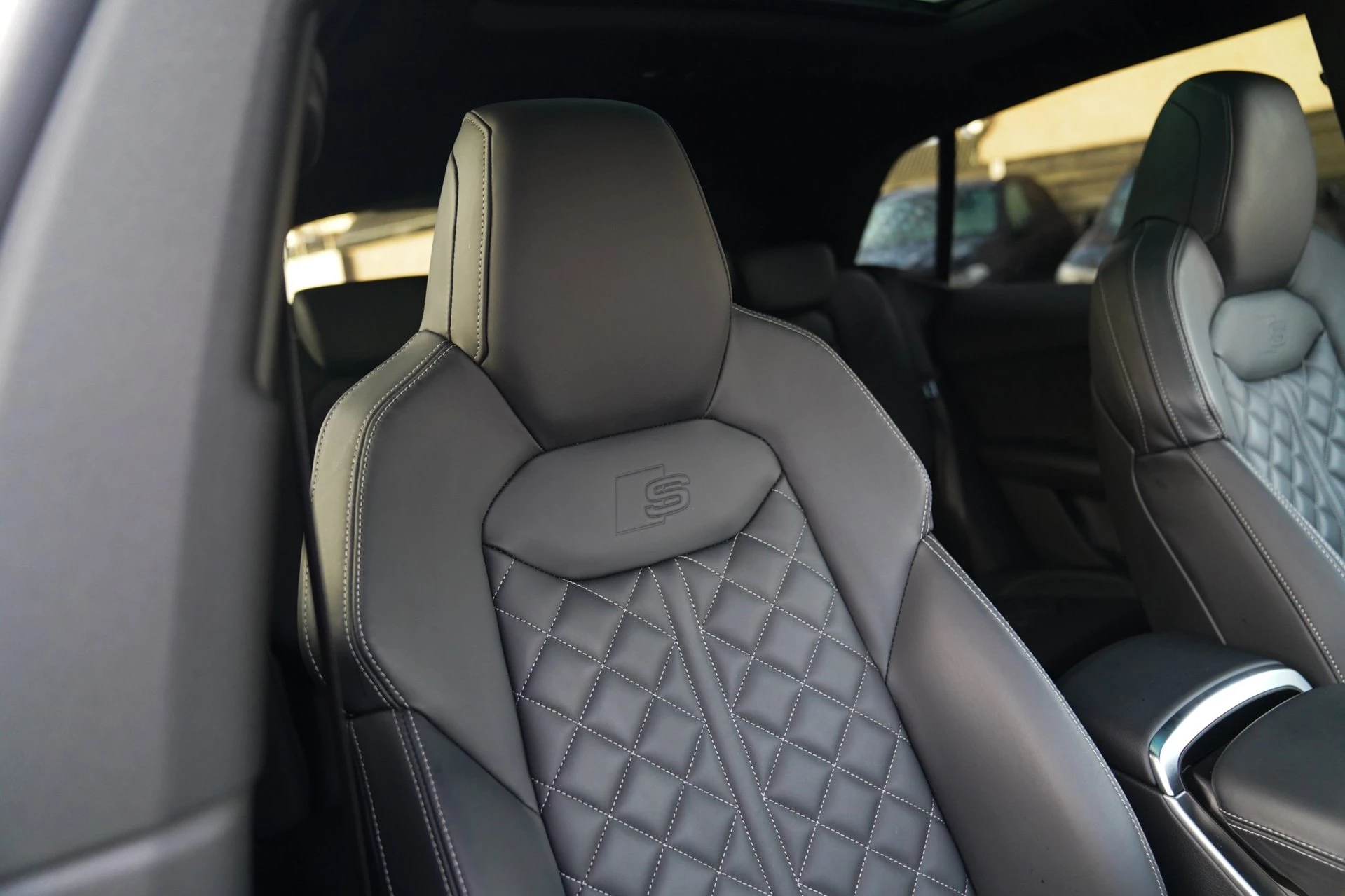 Hoofdafbeelding Audi Q8