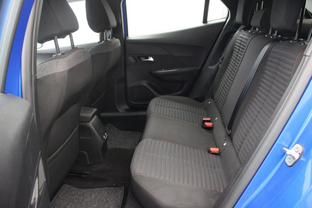 Hoofdafbeelding Peugeot e-2008