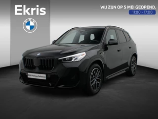 BMW X1 xDrive25e M Sportpakket | Travel Pack | Stuurwielrand Verwarmd | Achteruitrijcamera | Panoramadak | Harman Kardon | 18''