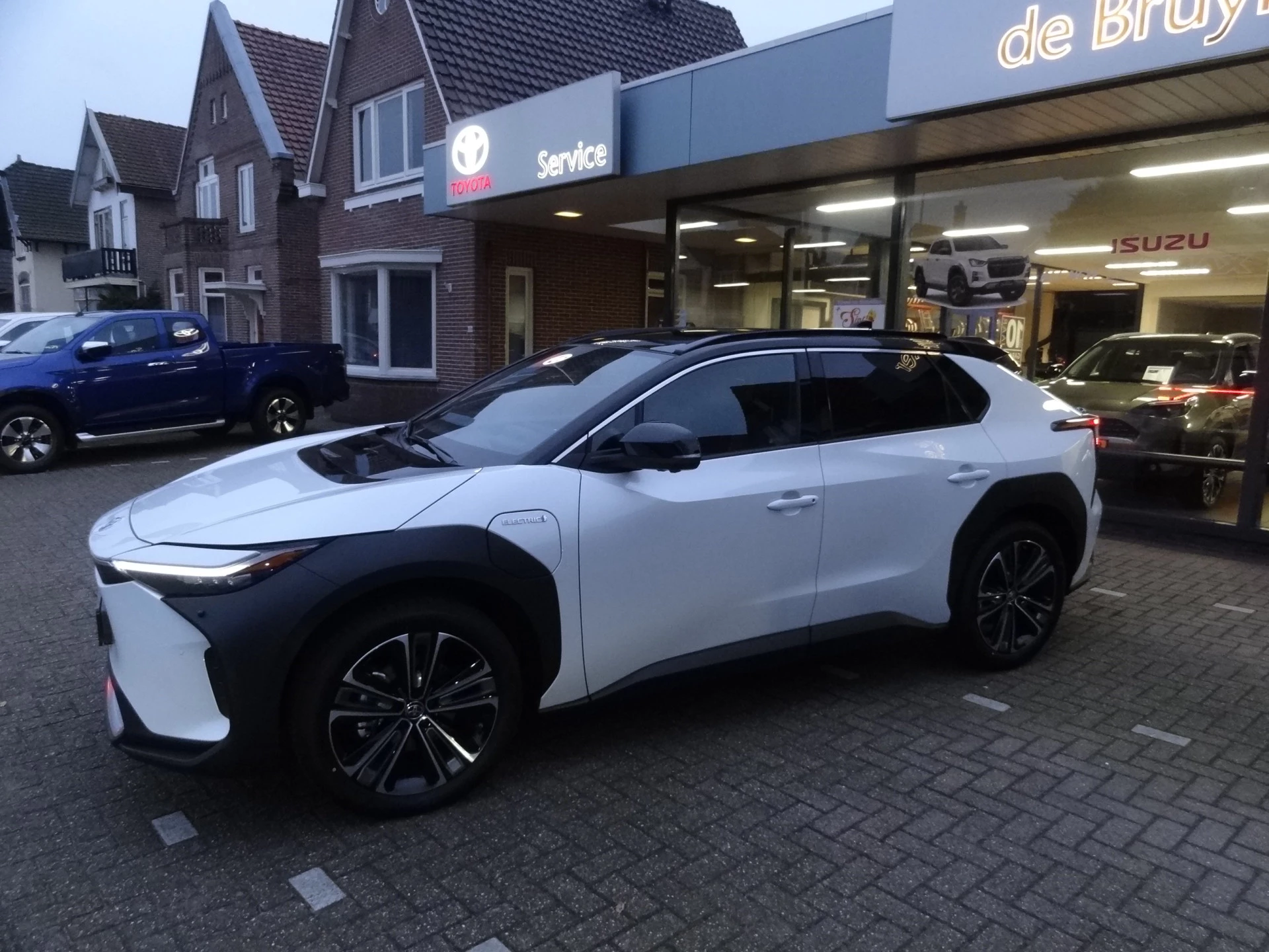 Hoofdafbeelding Toyota bZ4X