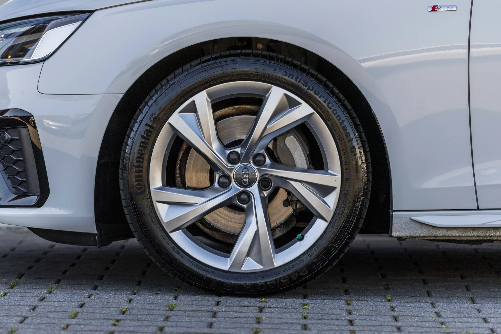 Hoofdafbeelding Audi A4