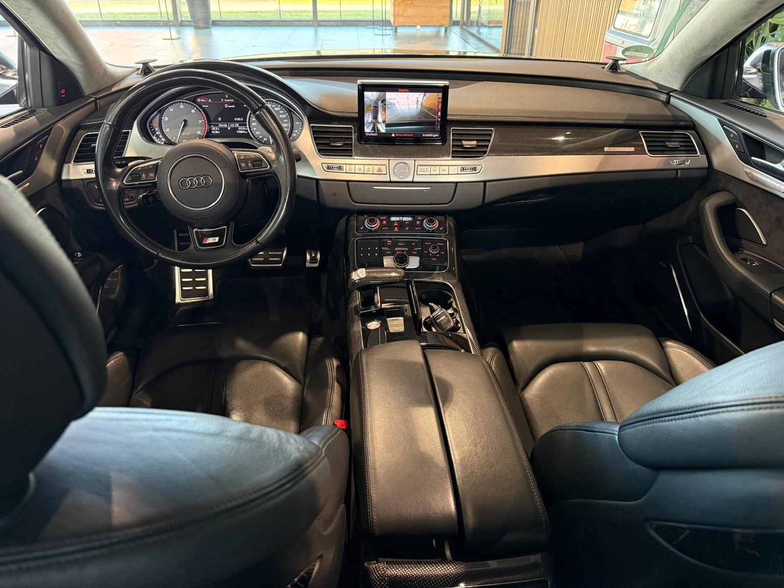 Hoofdafbeelding Audi A8