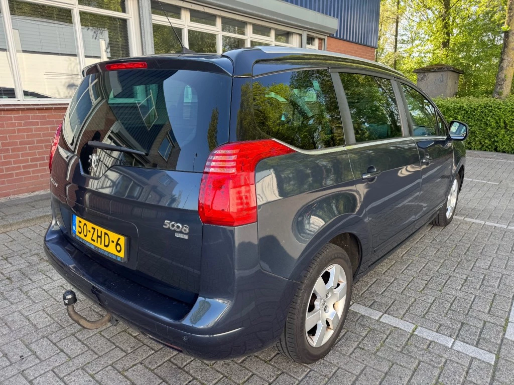 Hoofdafbeelding Peugeot 5008