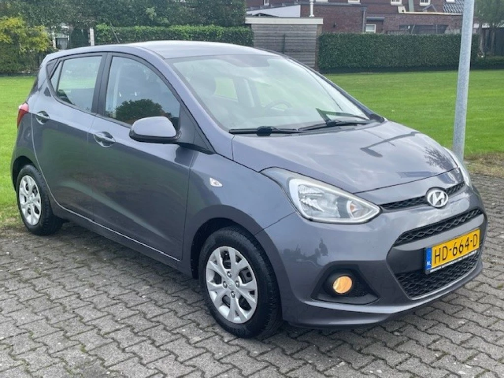 Hoofdafbeelding Hyundai i10