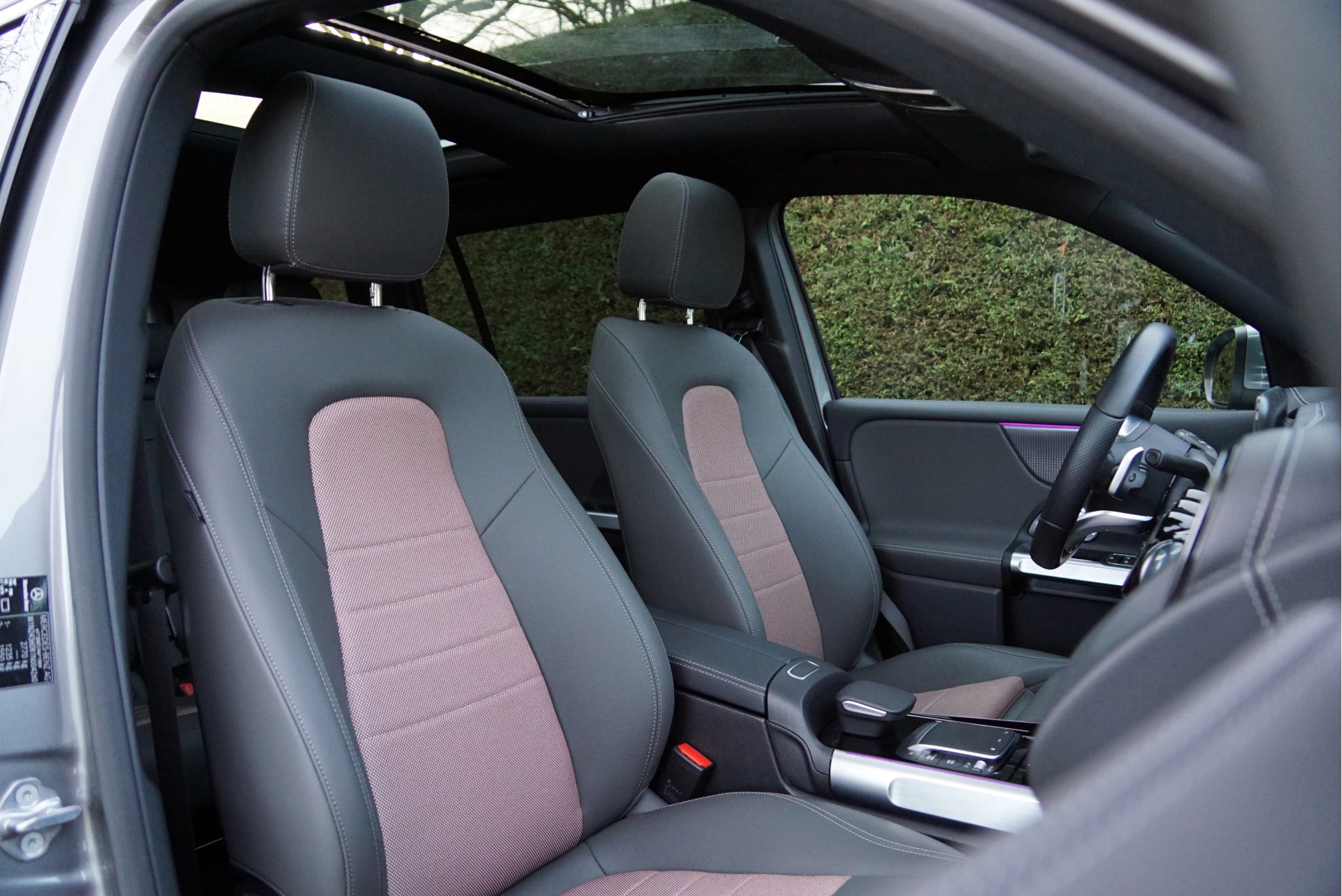 Hoofdafbeelding Mercedes-Benz EQB