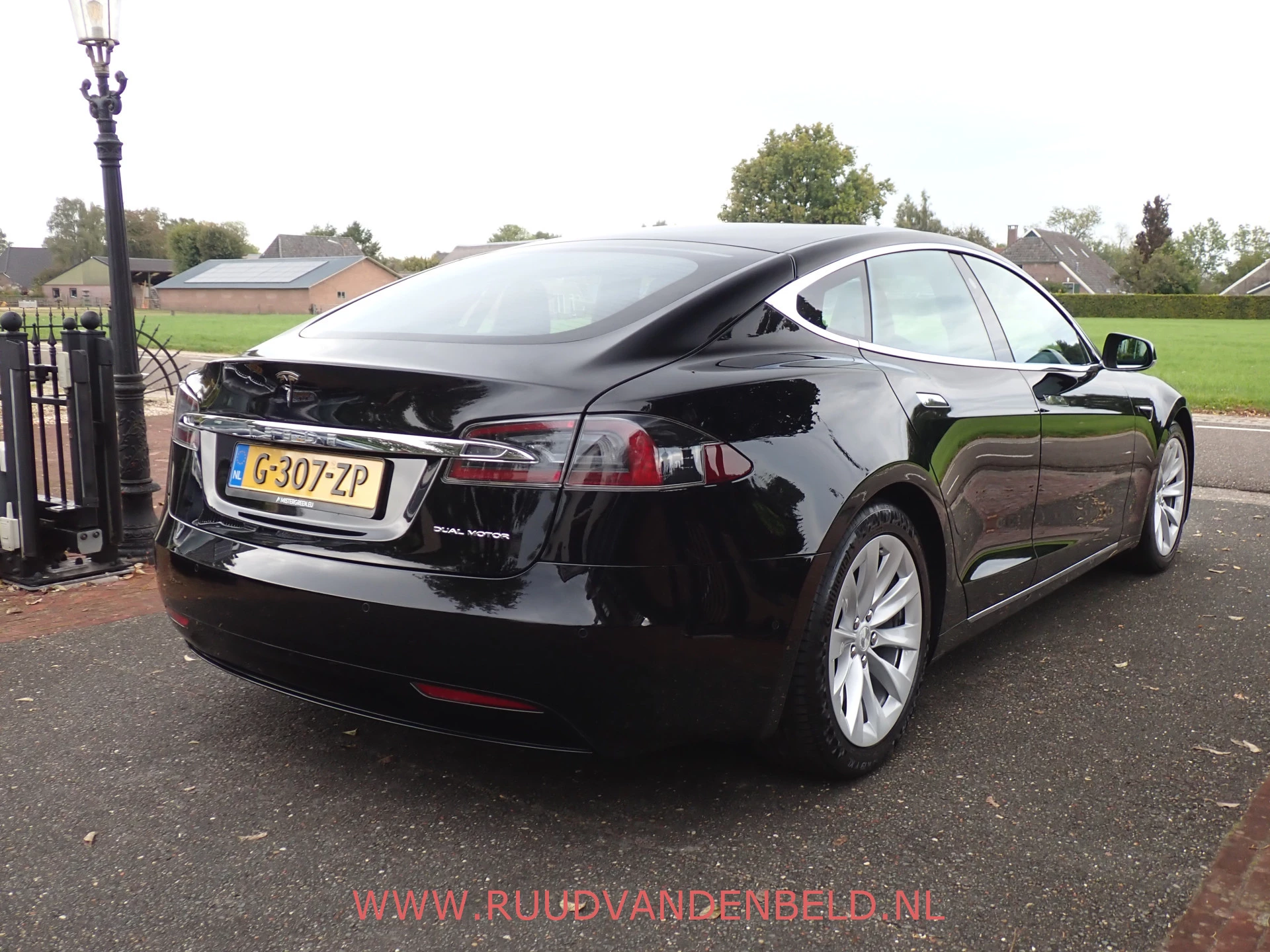Hoofdafbeelding Tesla Model S