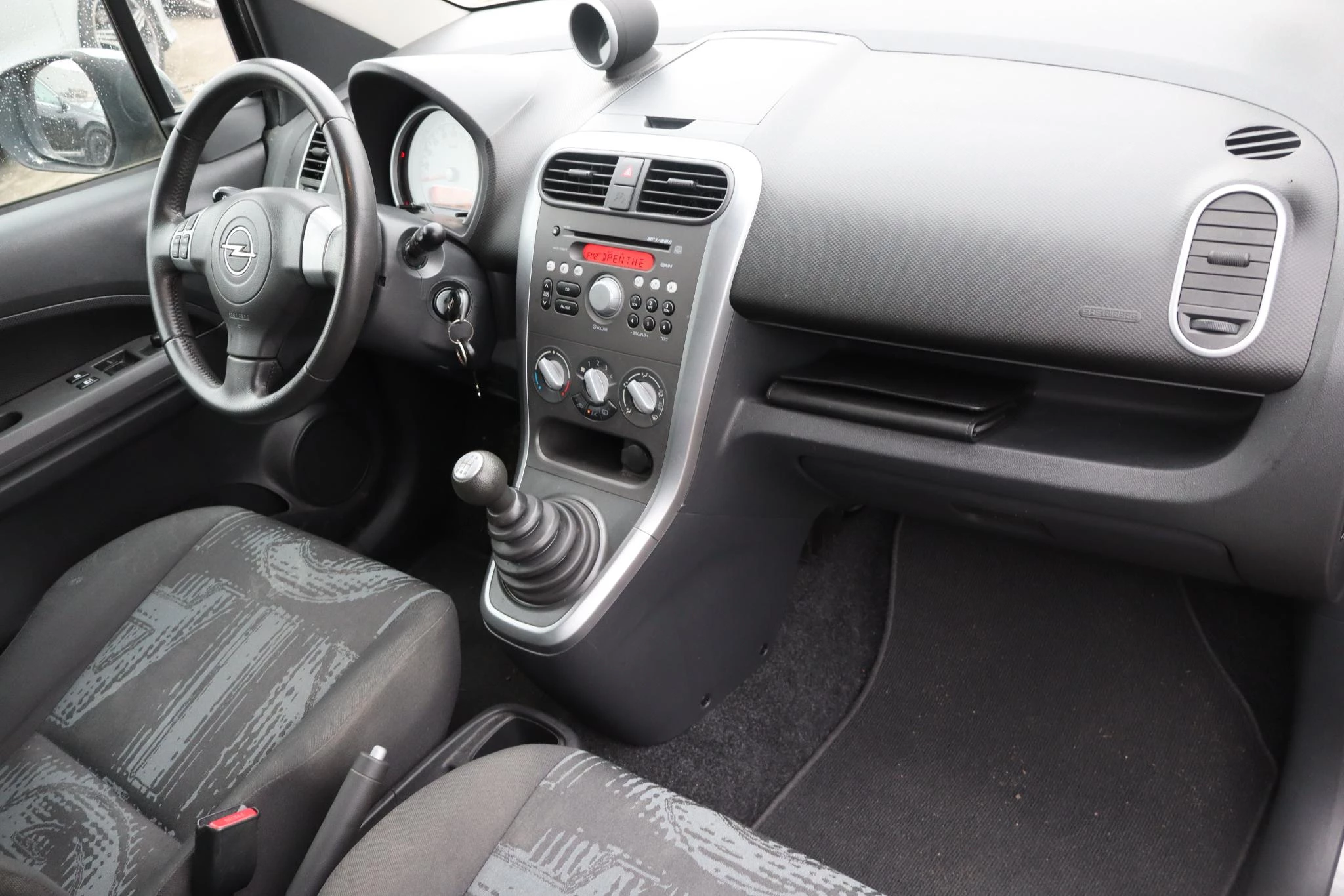 Hoofdafbeelding Opel Agila