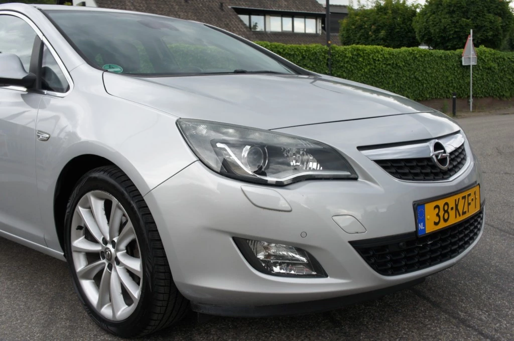 Hoofdafbeelding Opel Astra