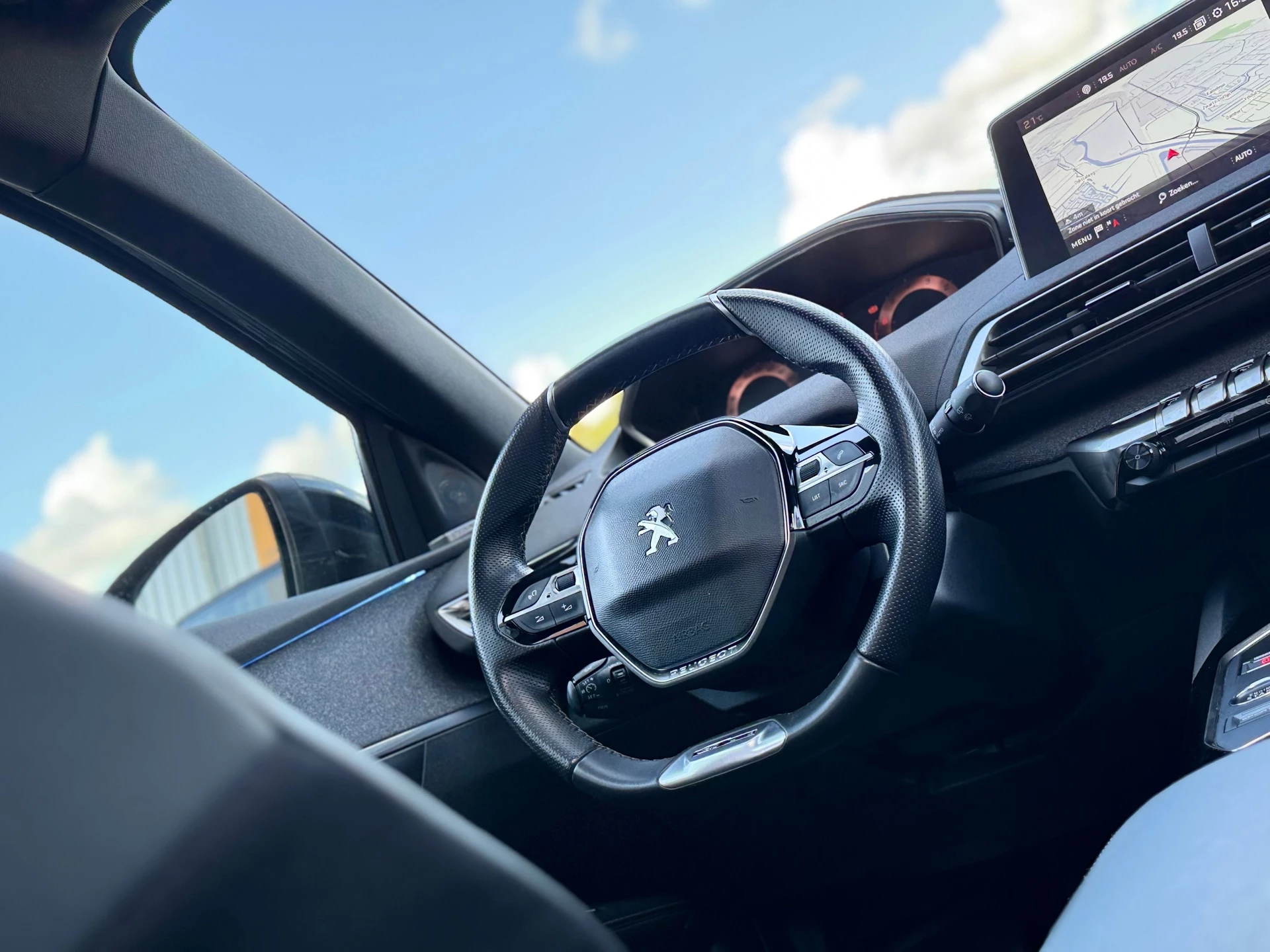 Hoofdafbeelding Peugeot 5008
