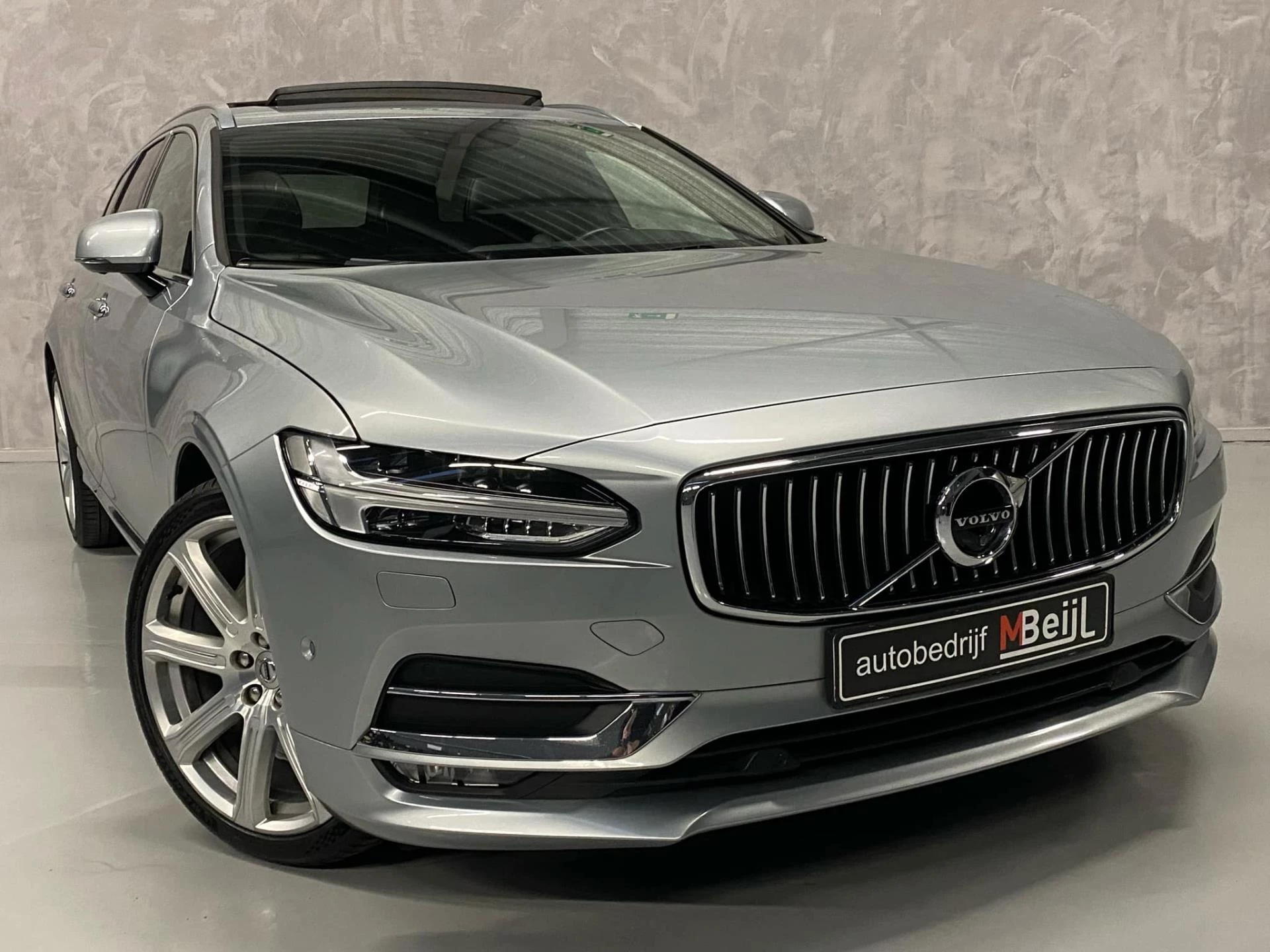 Hoofdafbeelding Volvo V90