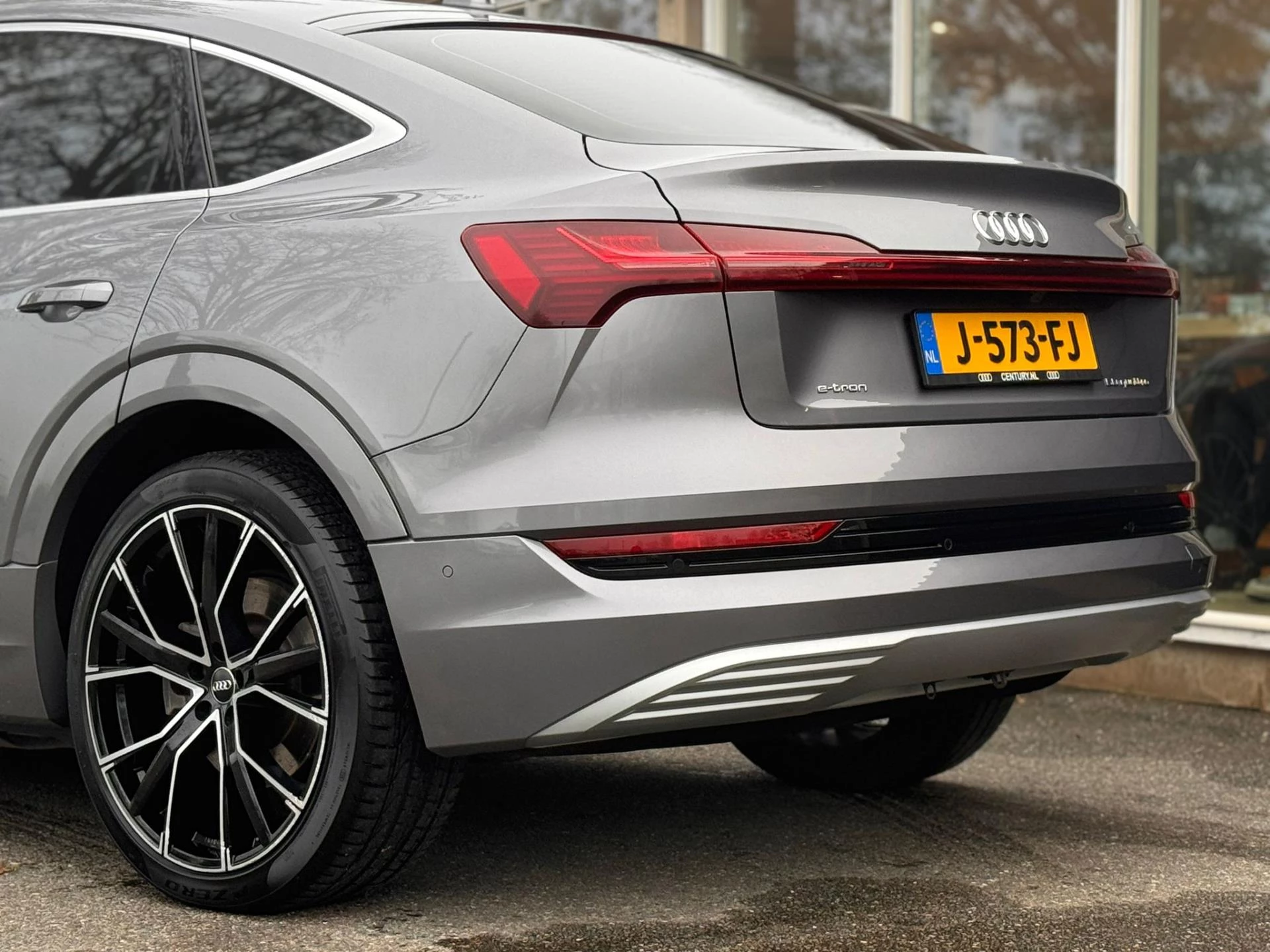 Hoofdafbeelding Audi e-tron