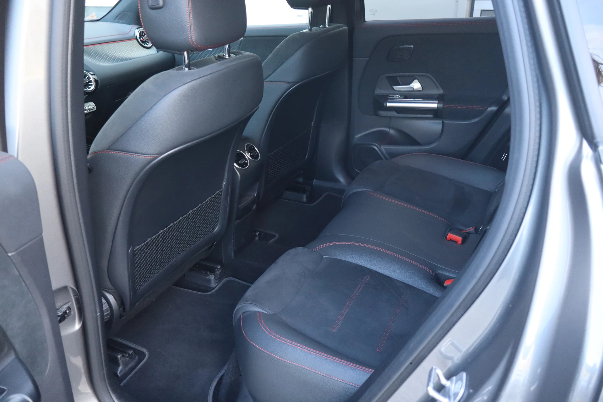 Hoofdafbeelding Mercedes-Benz EQA