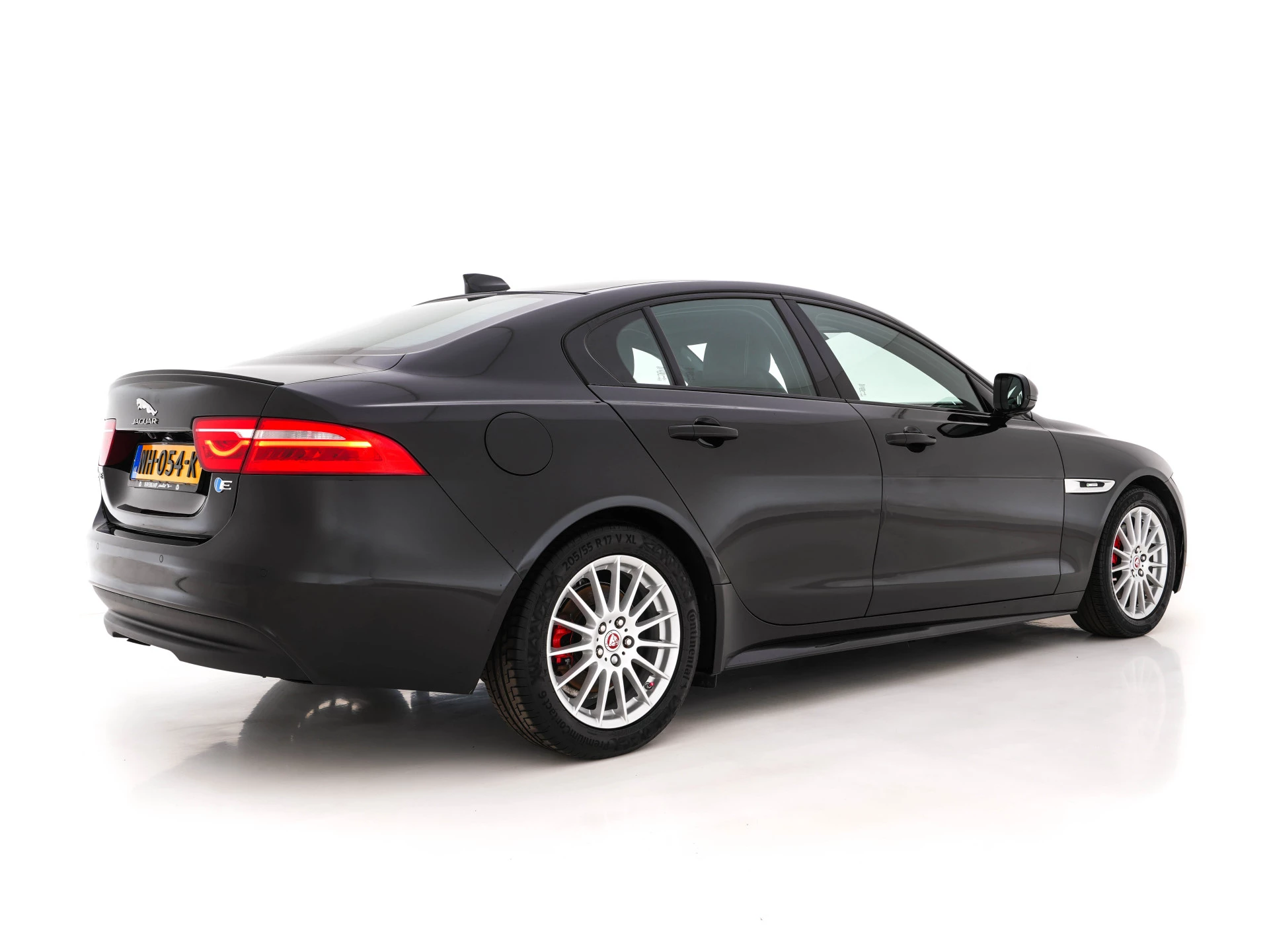Hoofdafbeelding Jaguar XE