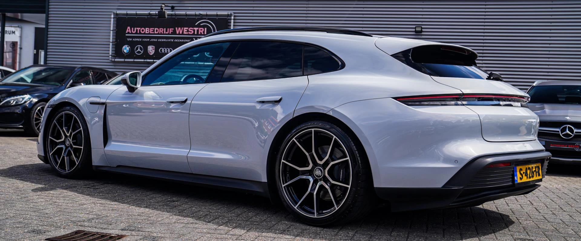 Hoofdafbeelding Porsche Taycan