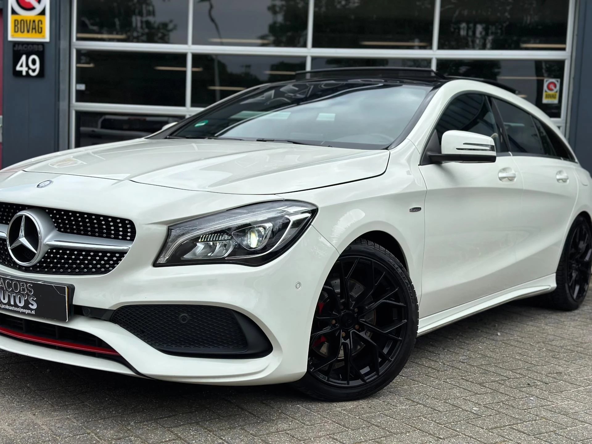 Hoofdafbeelding Mercedes-Benz CLA