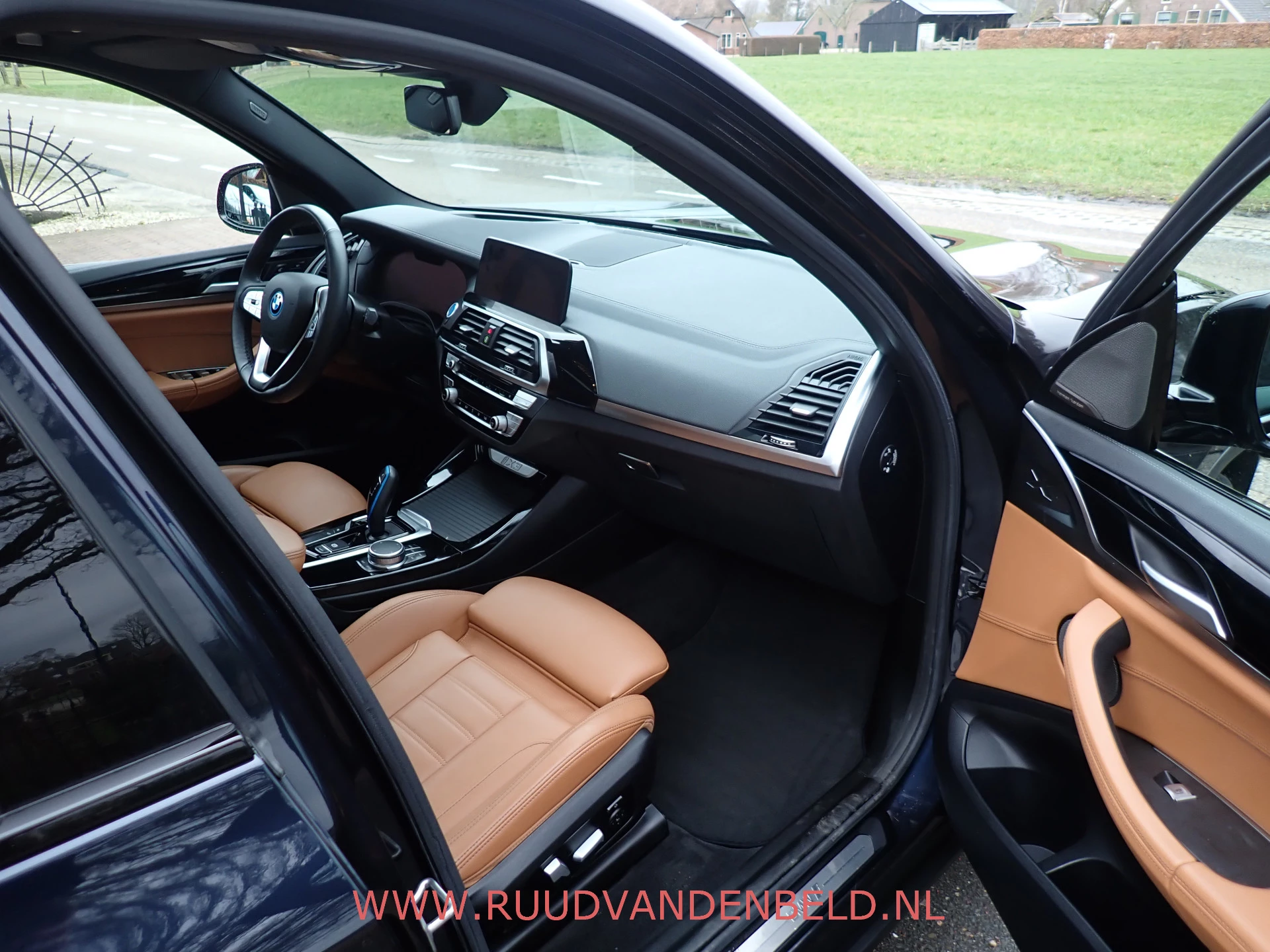 Hoofdafbeelding BMW iX3
