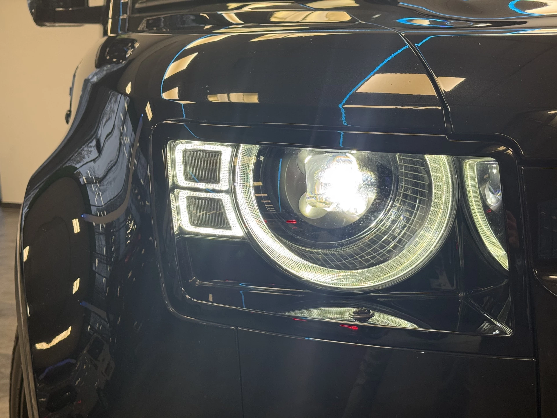 Hoofdafbeelding Land Rover Defender