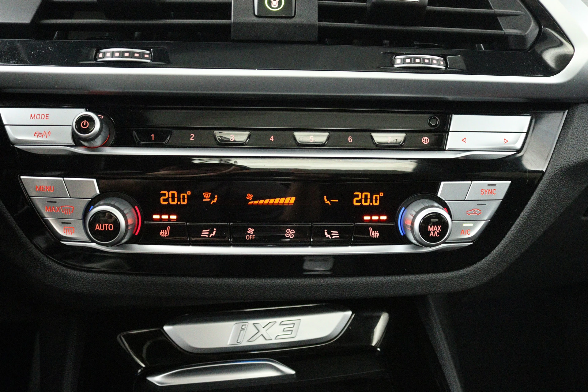 Hoofdafbeelding BMW iX3