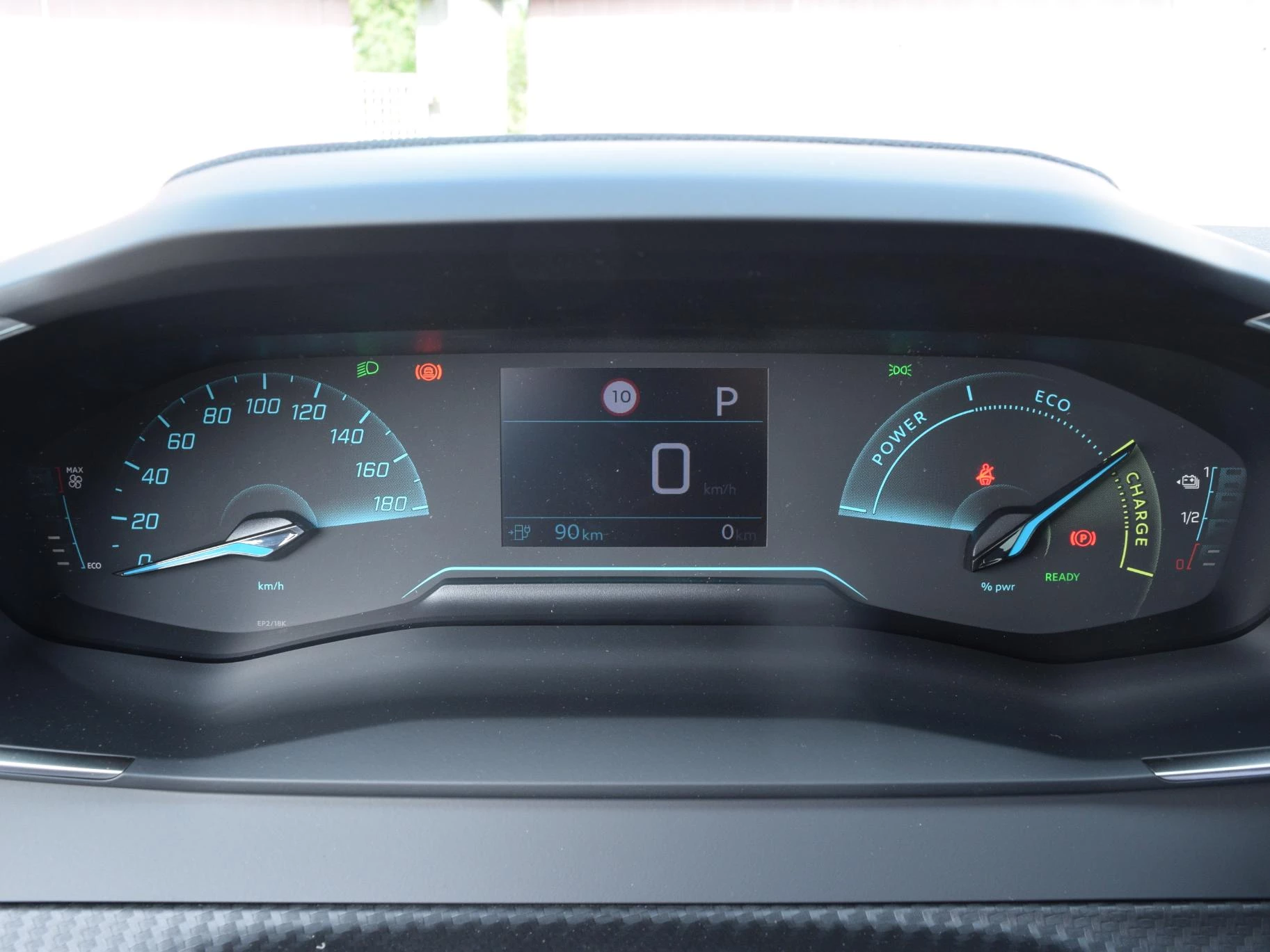 Hoofdafbeelding Peugeot e-208